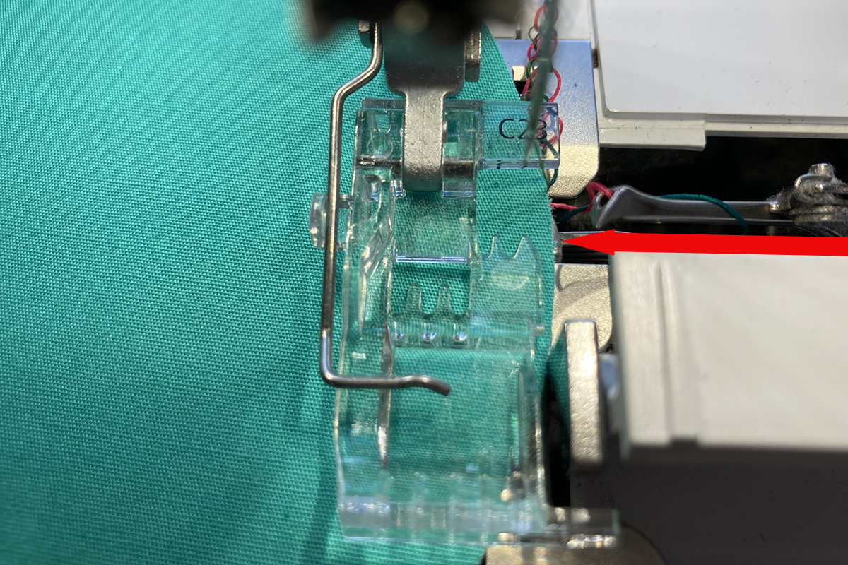 Serger_Tic_Tac_Toe_#1_07_Circle_Placement_TTT_WAS_BERNINA_WeAllSew_Blog_1200x800px
