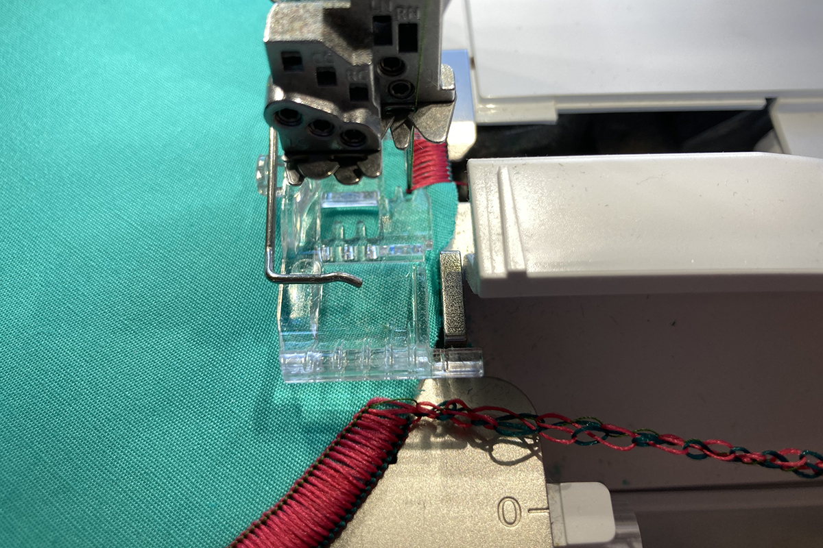 Serger_Tic_Tac_Toe_#1_09_Stitch_to_Beginning_BERNINA_WeAllSew_Blog_1200x800px