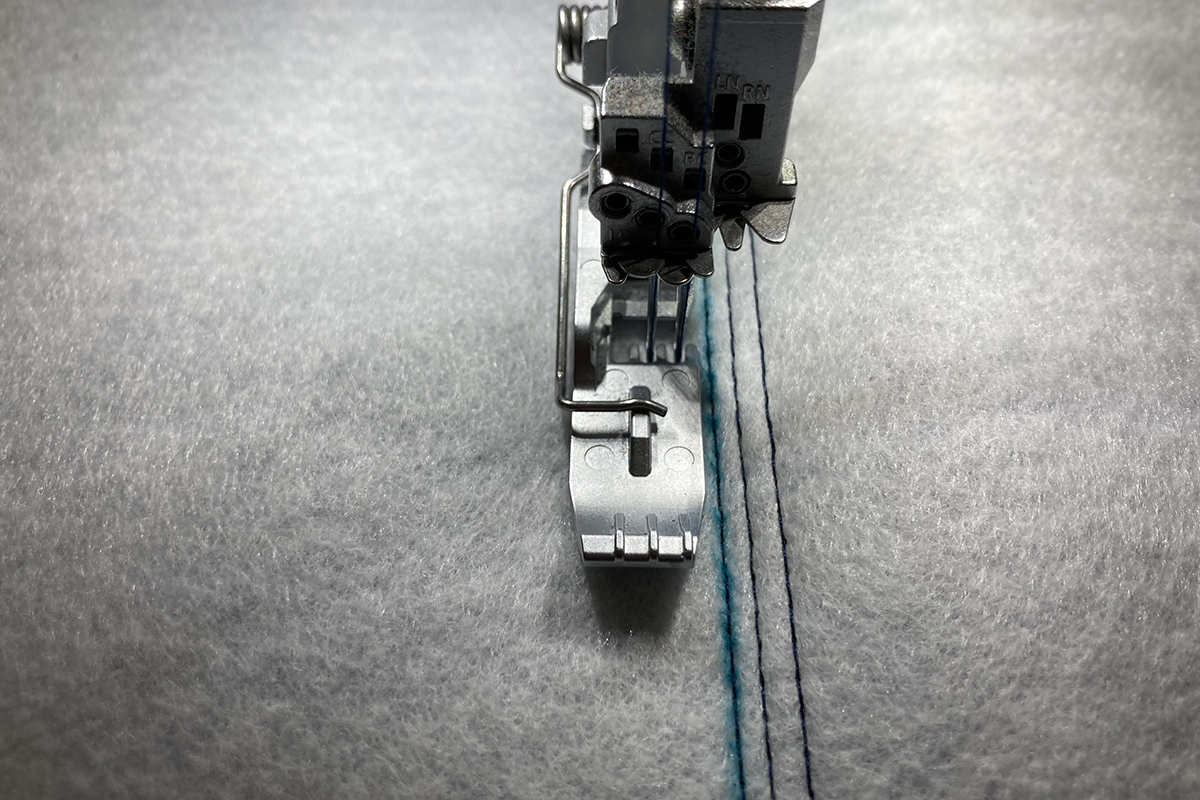 Serger_Tic_Tac_Toe_#2_09_CS_On_Other_Side_TTT_WAS_BERNINA_WeAllSew_Blog_1200x800px