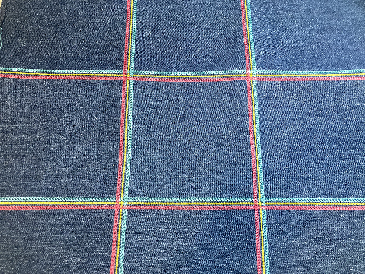 Serger_Tic_Tac_Toe_#2_10_Finished_Plaid_TTT_WAS_BERNINA_WeAllSew_Blog_1200x900px