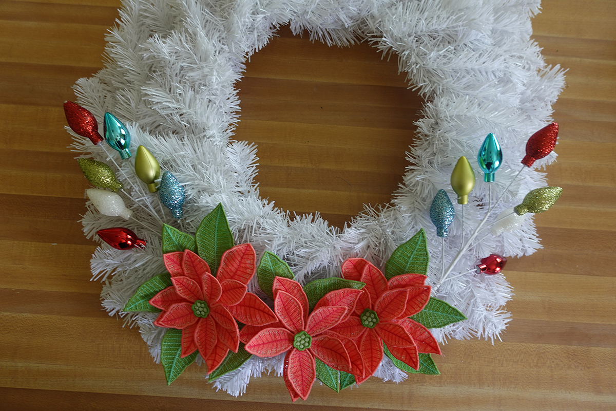 Freestanding_Lace_Poinsettia_Wreath_17_Before_I_get_BERNINA_WeAllSew_Blog_1200x800px