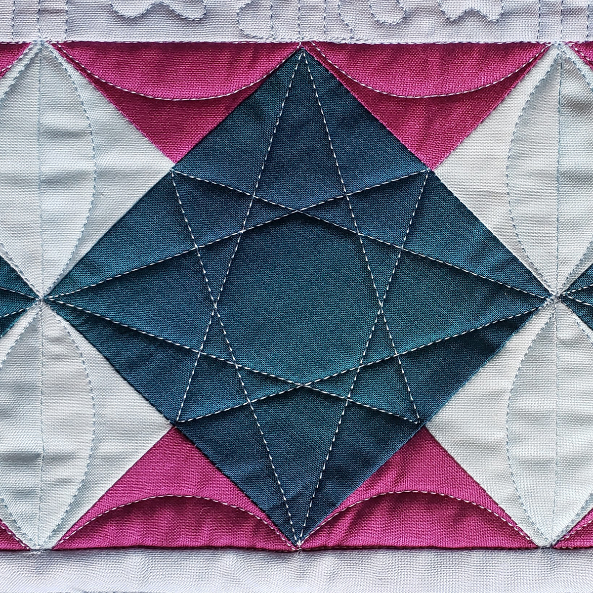 Jump_for_Joy_Quilt_Month_4_Quilt_Along_01_DiamondBlock_BERNINA_WeAllSew_Blog_1200x1200px