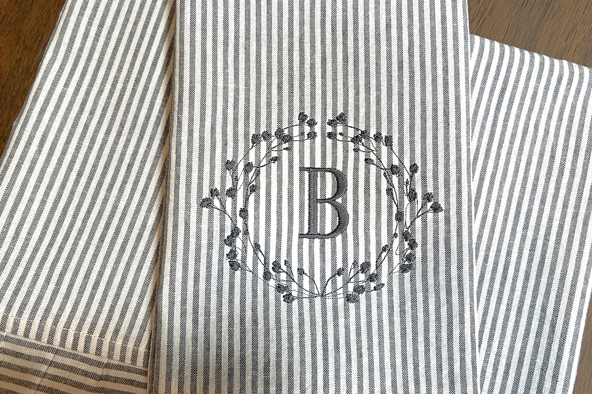 Modern_Farmhouse_Kitchen_Towels_40_B_monogram_BERNINA_WeAllSew_Blog_1200x800px