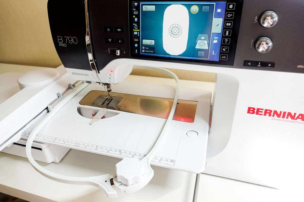 the white outer hoop placed on the B 790 PRO