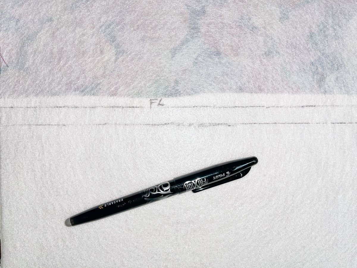 Black pen on white Shape Flex
