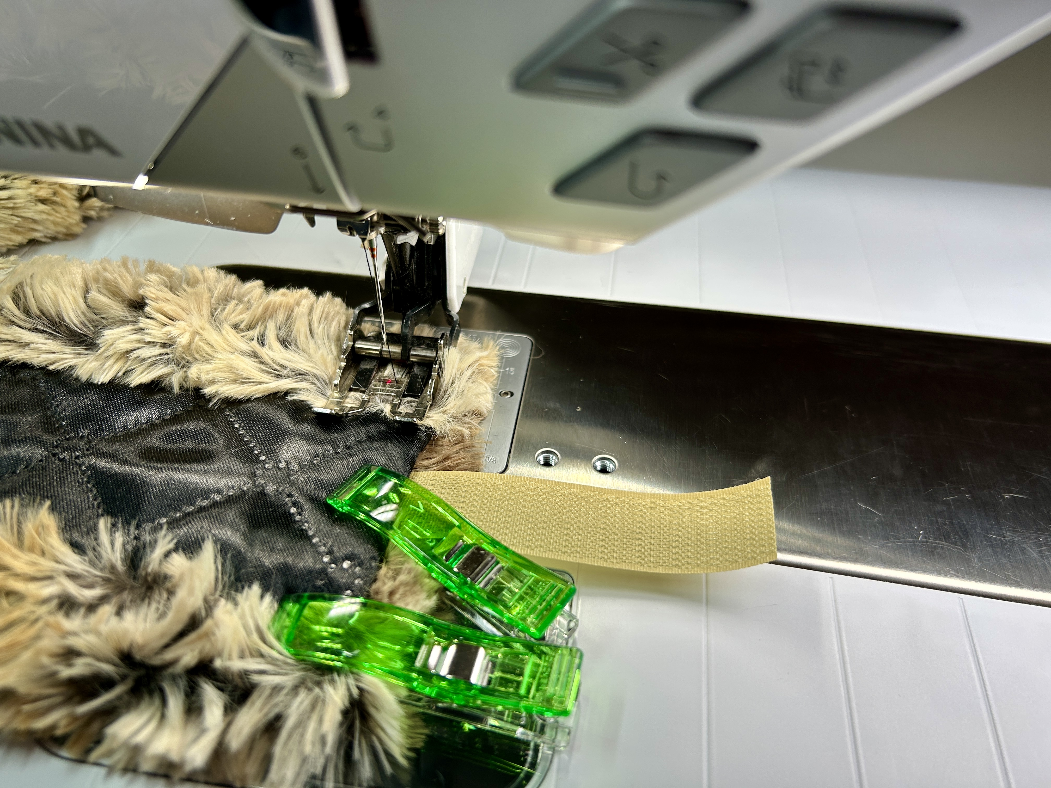 Sewing short ends on fur