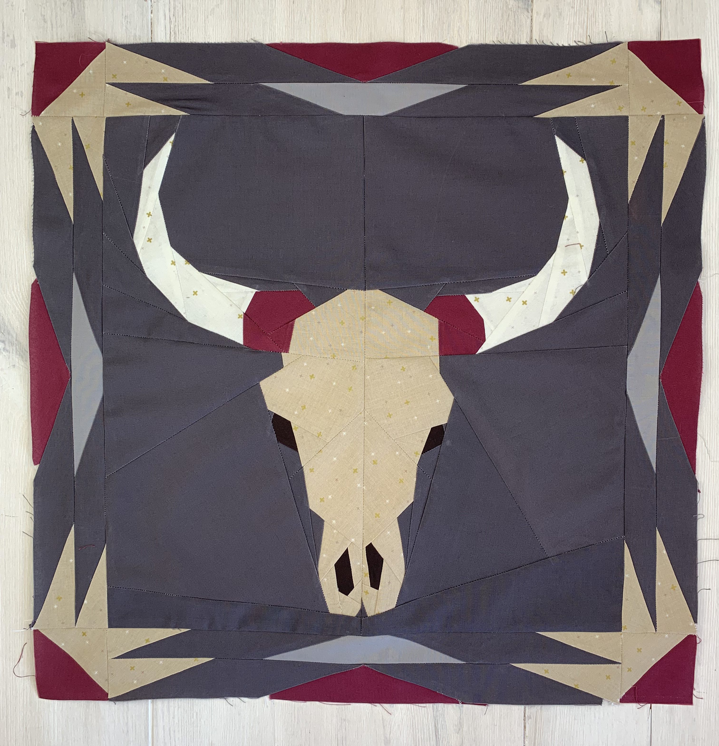 Longhorn_Skull_quilt_block_pattern