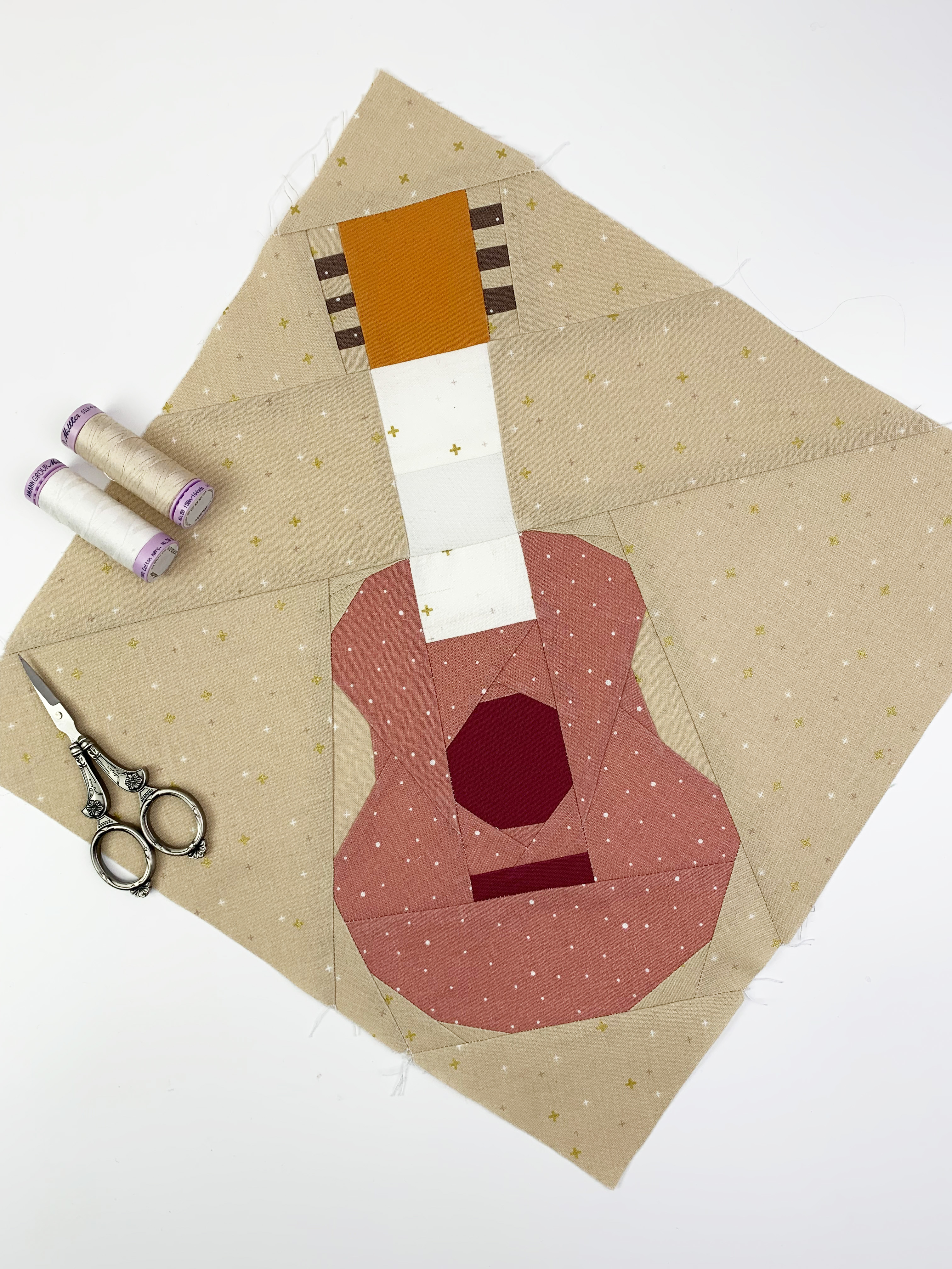 GUITAR QUILT BLOCK PATTERN BY JOE JUNE AND MAE