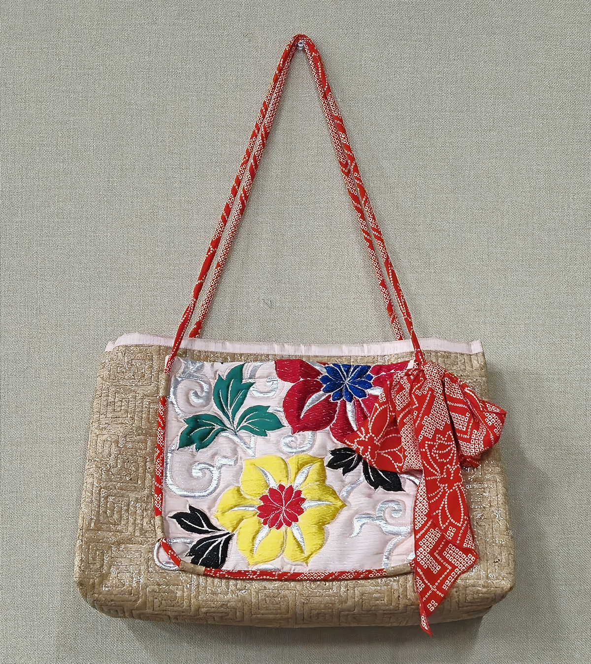 Cork and fabric handbag