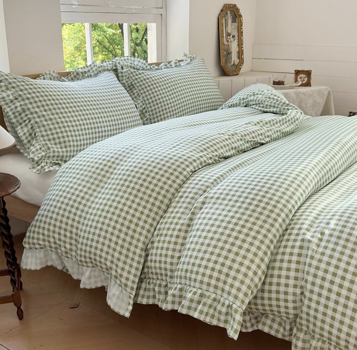 piped pillowcase